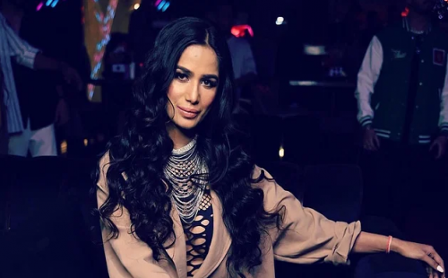 তাঁর নায়ক হতে ২৫ হাজার তরুণের আবেদন, ঘটনাবহুল পুনম পান্ডের জীবন  