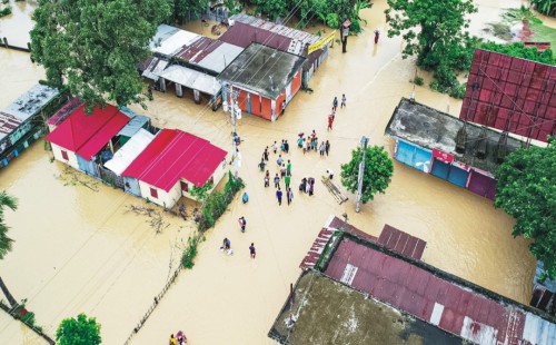 যোগাযোগ বিচ্ছিন্ন হয়ে পড়েছে বুড়িচং 